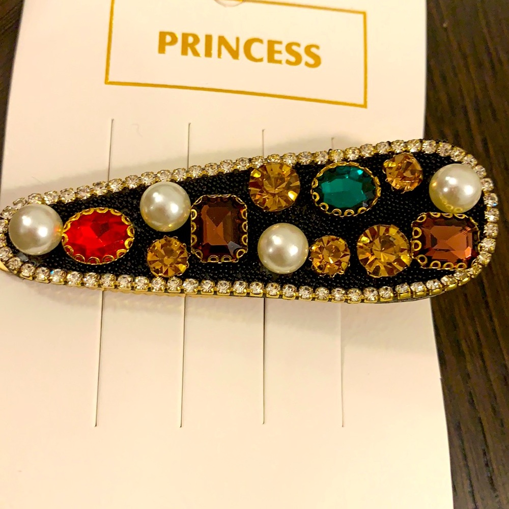 ✨ Gorgeous Hair Clip ✨